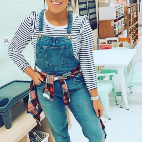 Women’s medium jeans jumpsuit-14 - Picture 3 of 5